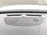 【harman kardon】ハーマンカードンのHi-Fiスペシャリストと共に、モデル別に開発・設計された専用チューニングが臨場感溢れる音響空間を実現しています。