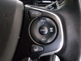 Hondaセンシングの機能のひとつ、アダプティブクルーズコントロール付!アクセルから足を離しても設定したスピードと前車との車間を保ち走行してくれます!車線維持もアシスト☆高速道路で疲労軽減ですね☆