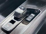 電動パーキングブレーキ 指先で簡単に出来ます  オートブレーキホールド 停車時のブレーキペダルを踏み続ける事を楽に ペダルから足を離せます 坂道発進も楽になります