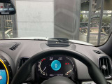 弊社お客様より頂いた下取車やデモカーが在庫の殆どを占めています。車の経歴や整備記録が分かり、ご安心してお車をお選び頂ける正規ディーラーならではのラインナップでございます。