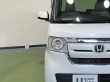 LEDヘッドライトは、点灯の瞬間から光量を発揮し、突然暗くなるトンネルなどでの安定感を高めます。
