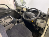 清潔で広々した座席です。ぜひ、現車を見て体感してみてください。