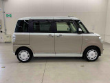 軽自動車、小型車を中心に常時300台展示車を御用意させて頂いております