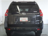 走りと実用性を両立した人気SUV!高い走行性能と広い室内で、あらゆるシーンに対応出来るモデルです。