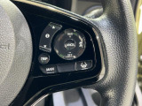 手触りの良いレザーハンドルにはホンダセンシングのコントロールスイッチが装備されテおり、ACCもハンドルから手を離さずに操作が出来ます。感覚で操作ができて便利で安全ですね!