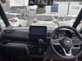 運転席周りの視界もよくハンドルも軽い取り回しなのですごく運転がしやすい車です。