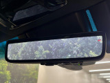 【デジタルインナーミラー】後席の大きな荷物や同乗者で後方が確認しづらい時でも安心!カメラが撮影した車両後方の映像をルームミラー内に表示。クリアな視界で状況の確認が可能です!