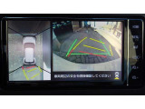 車を上から見下ろした視点で駐車をサポートするパノラマビューを搭載。運転席から確認しにくい車両周囲の状況を確認できます。