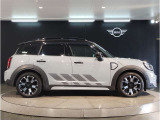 ☆MINIの車の始まりは大人四人がギリギリ乗れるコンパクトな車です!!今となっては3ナンバーですが、もともとは5ナンバーの車でした!!