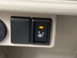 【シートヒーター】寒い日に重宝するシートヒーター!エアコンより早く温まってくれるので寒がりの人も安心ですね♪エアコンの温風は乾燥するから苦手、という方にもをおすすめです。