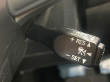 【レーダークルーズコントロール】高速道路での長距離走行が楽に!!自動で速度を保つクルーズコントロールが、衝突軽減システムと連携し、前方の車両を感知して車間を保つように速度調節してくれます!!