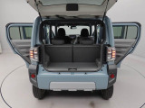 愛知ダイハツではお車をご購入頂いた後が本当のお付き合いのスタートだと思っています。 ですので定期点検や車検もお得なパックをご用意してお客様に頼りにされるダイハツディーラーを目指しています☆