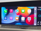 ●Apple Car Play:スマホとの有線接続で、ナビ・オーディオ再生などスマホのアプリ機能が画面でも使える便利機能です!