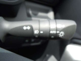トヨタのお店でU-Carを購入すると、1年間ならどれだけ走っても保証される「ロングラン保証」が自動的に無料でついてきます。さらに、ご希望のお客様には有償で1年または2年の保証延長が可能です。