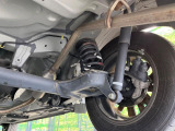 お車を安心してお乗りいただく為には、足回りの定期点検が欠かせません。サービスサポート(有償保証)では無料点検もご提供しており、安心のカーライフをお過ごしいただけるサポート体制が整っています。