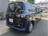 エンジンオイルは汚れ具合に関わらず、全てのお車交換しております。当店のこだわりの1つです。