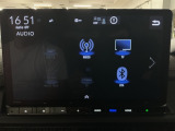 Honda CONEECT対応で、更に便利が広がったナビディスプレーです♪また、フルセグTVの他にDVD/CDプレーヤーを装備♪もちろんFM/AMラジオもお聞きいただけますよ♪
