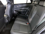 ゆとりある広々とした車内空間は、ドライブを始め買い物やレジャーなど、幅広く活躍します。一人でもみんなとでもお出かけを楽しみましょう!