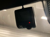 すべての車両を2年間の走行距離無制限保証(メーカー保証)を付帯して販売致しますので、ご納車の後も安心が続きます。全国のメルセデス・ベンツ工場でどこでも保証修理OKです!