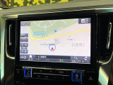 【BIG-Xナビ】人気の大画面BIG-Xナビを装備。専用設計で車内の雰囲気にマッチ!ナビ利用時のマップ表示は見やすく、テレビやDVDは臨場感がアップ!いつものドライブがグッと楽しくなります♪