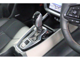 ミッションはストレート型CVTマニュアルモード付になります。CVT車ですがマニュアル感覚で運転操作ができます!