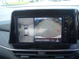 アラウンドビューモニターは車の全周囲をカメラで映しだして障害物や人を確認、周りの状況を確認しながら安全に駐車できる便利な装備になります。