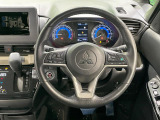 【純正革巻きステアリング】上質な革を使用することで、手にしっかり馴染みとても運転しやすいハンドルです♪