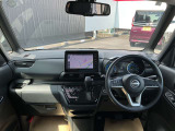 インパネ周りはこのように機能的にまとまっています。もちろんクリーニング済みで、室内もキレイです。