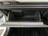 グローブボックスです。