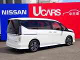セレナ 1.4 e-POWER ハイウェイスターV セカンドスライドアップシート 