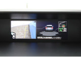 リバースギアに入れるとサイドカメラ映像とリア障害物センサー付き後退時ブレーキアシストが作動!ナビのバックカメラ映像と併せて車庫入れの大きなサポートとなります!