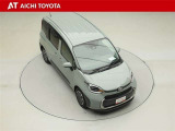 両側パワースライドドア付きだから、狭い駐車スペースなどでの乗り降りラクラク♪小さなお子さまのいるご家庭には嬉しい装備です。