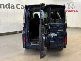 ワクワクゲートで、スペースの狭い駐車場でもバックドアから車内へアクセスることが出来ます!