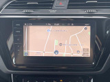 スマートフォン用アプリ[Apple CarPlay][Android Auto]対応の純正ナビ Discover Pro を装備、ラジオのほか、USB、Bluetoothハンズフリー通話にも対応。