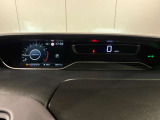 見やすいメーター周り!!カラーディスプレイには運転をサポートするさまざまな情報が表示されます(^^♪