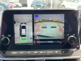 アラウンドビューモニターは車の全周囲をカメラで映しだして障害物や人を確認、周りの状況を確認しながら安全に駐車できる便利な装備になります。