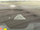 【スマートブレーキサポート】走行中に前方の車両等を認識し、衝突しそうな時は警報とブレーキで衝突回避と被害軽減をアシスト。より安全にドライブをお楽しみいただけます。