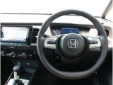 アダプティブ・クルーズ・コントロール機能付き!前走車との車間距離を維持しながら追従走行を支援してくれます。