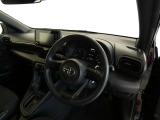 【運転席】運転席周りの画像です。プロの手で隅々までクリーニングしています。ご来店いただき実際に見てみてくださいね☆