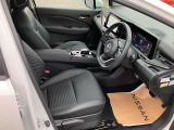 ノートオーラ 1.2 G FOUR レザーエディション 4WD 