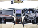使いやすさや安全性を追求したステアリング周り!高級車ゆえにスイッチ類が多いのも特徴ですね!考え尽くされた配置ですぐに使いこなす事が出来ますのでご安心下さい!是非、体感してみて下さい!!