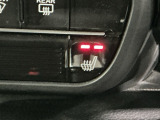 運転席側にはシートヒーターが付いています!寒い日に便利な装備ですね。