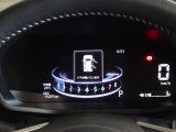 機能的で見やすいメーターです。