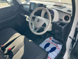 【6エアバック】【インテリア】足元広々インパネシフト♪運転席から助手席への移動もラクラク♪運転席・助手席SRSエアバッグとSRSカーテンエアバッグ、フロントSRSサイドエアバッグ、装備で安全装備充実