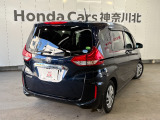 バックギアに入れるだけで自動でリヤカメラに切り替わります!車庫入れやバックが苦手な方にオススメ!