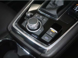 【電動サイドパーキング】便利な電動式パーキングブレーキ(オートホールド機能)付♪渋滞や信号待ちで長く停車する時も、ペダルから足を離しておくことが出来ますので、足が疲れにくいです!