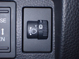 ヘッドライトレべリング機能付きです。重い荷物積載時ライトを下向きに微調整でき対向車にお気遣いできます!ダイヤルの数字が大きいほど光軸は下向きになります。