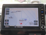 【 ホンダ純正ギャザズ・VXU-195NBi 】ホンダ純正の8インチメモリーナビが装備されています。