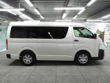 納車前に自社整備工場で点検整備を実施。納車から1年間の全国トヨタロングラン保証付きですので、ご安心してお乗りいただけます!