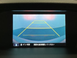 バックでの車庫入れも安心です! リアカメラが付いているバックモニター付のナビを装備しております。操作線もついており距離感も画面から確認できます。